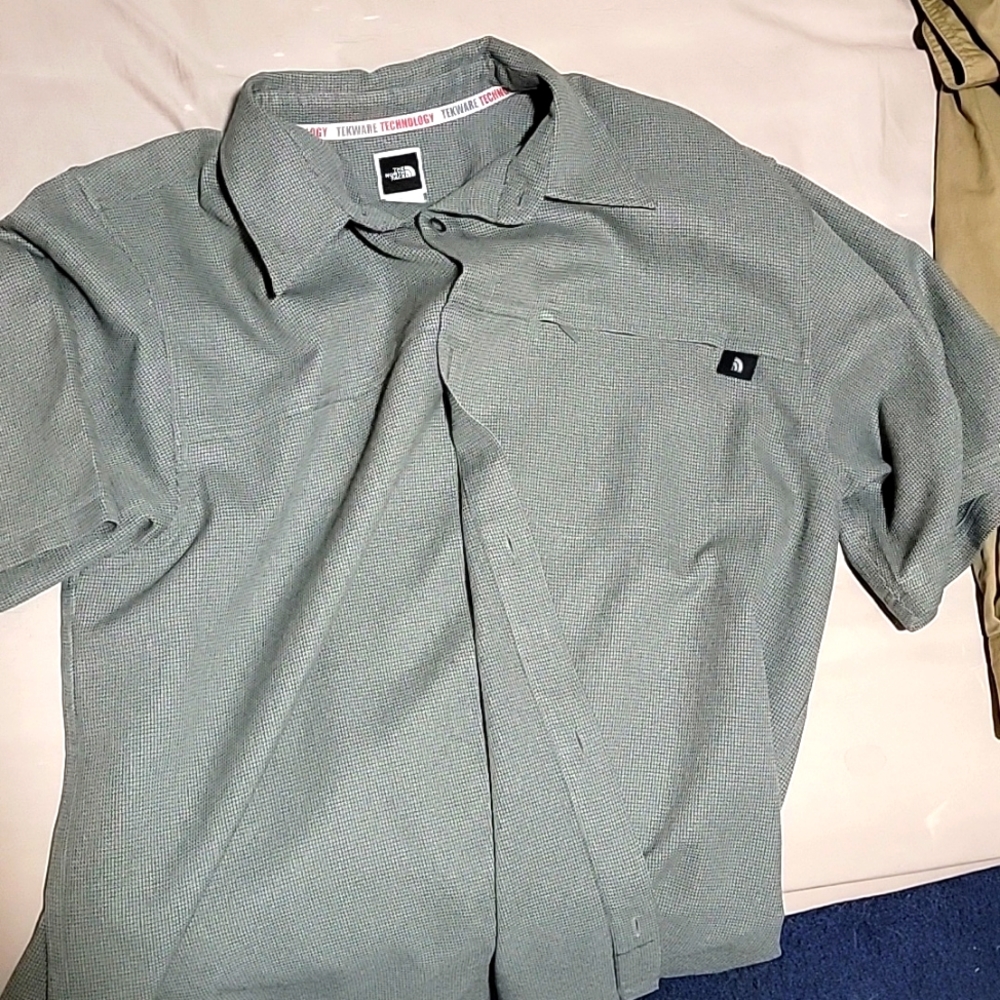 Button up North Face 🔥